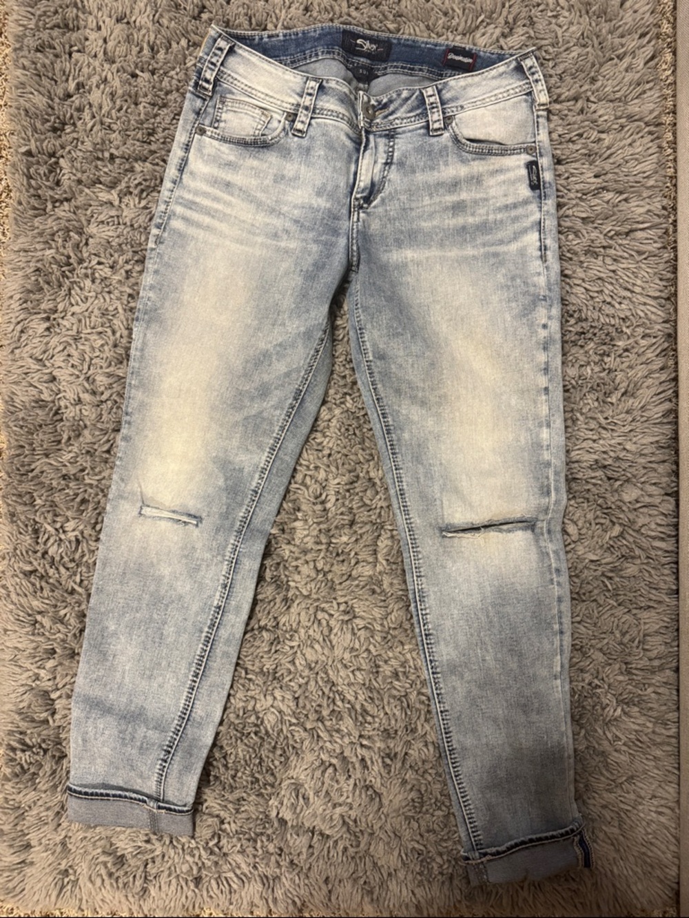Silver Suki mid skinny Jeans Light Blue with Knee Slits